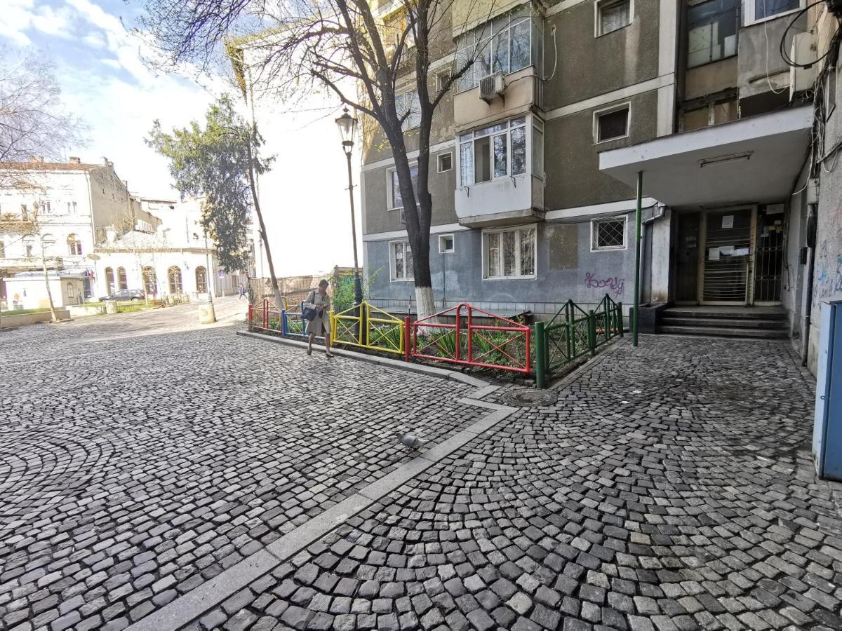 Old Town Apartment With Amazing View From The Balcony Bukarest Kültér fotó