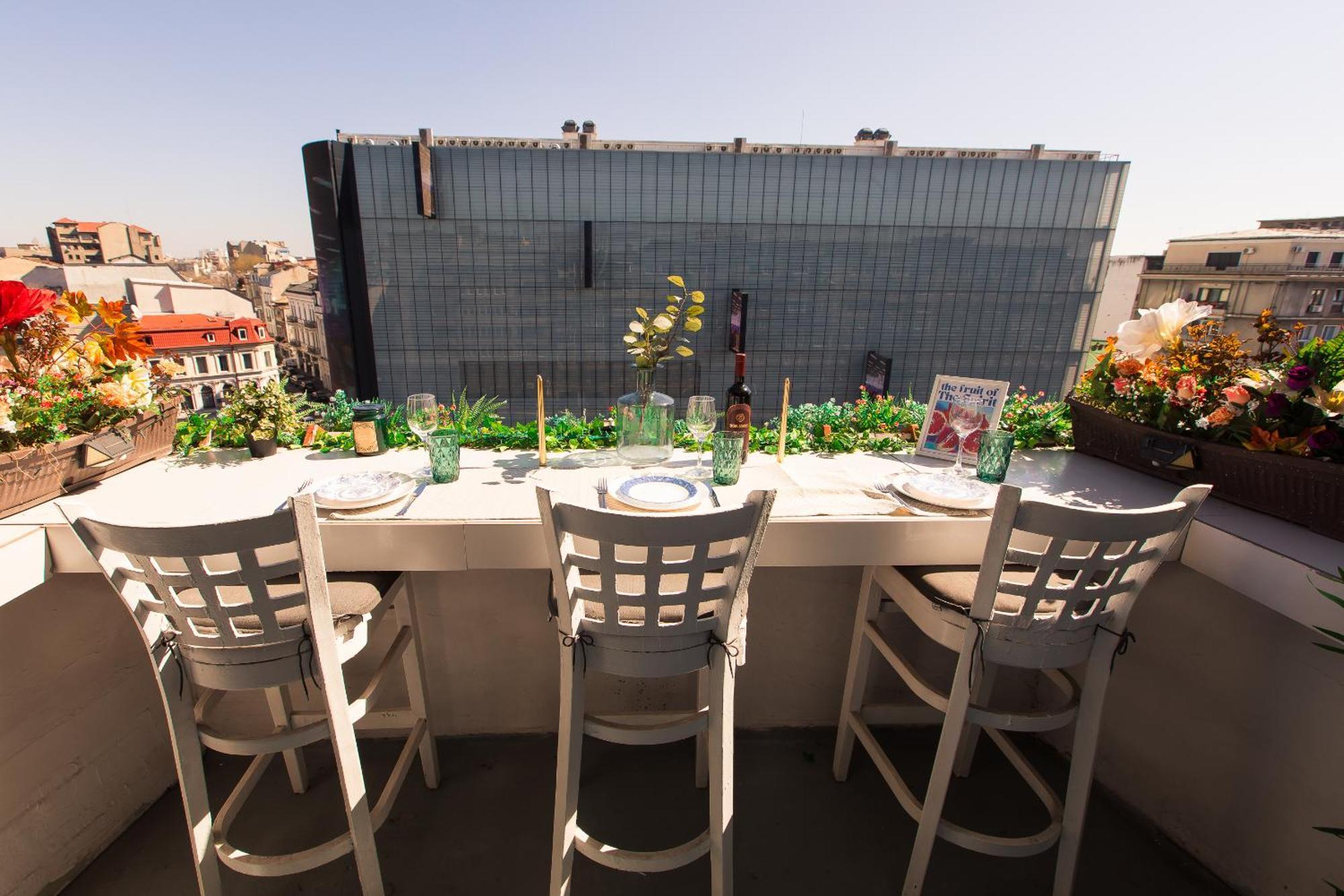 Old Town Apartment With Amazing View From The Balcony Bukarest Kültér fotó